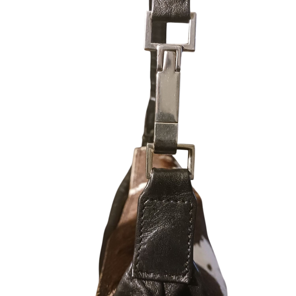 Cowhide Pattern Shoulder Bag - Picture 3 of 4